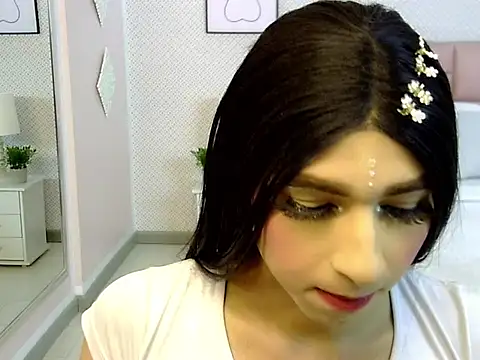 Luna LaFontaine online show from 9, 10, 2025