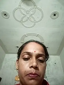 Mona7070 online show from 3, 10, 2025