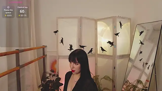 Avelyne  online show from 27, 10, 2025