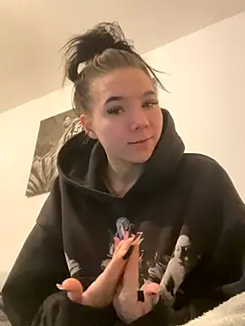 YoungZoexx online show from 22, 11, 2025