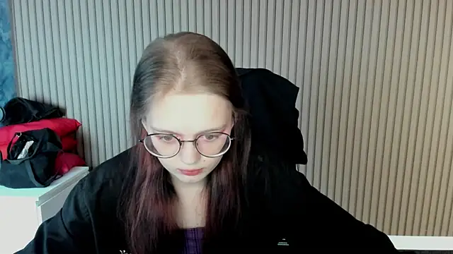 shy elina01 online show from 7, 10, 2025