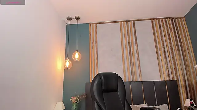 Snapshot of Ana_coral chatting on 5, 10, 2025 Ana coral online show from 5, 10, 2025