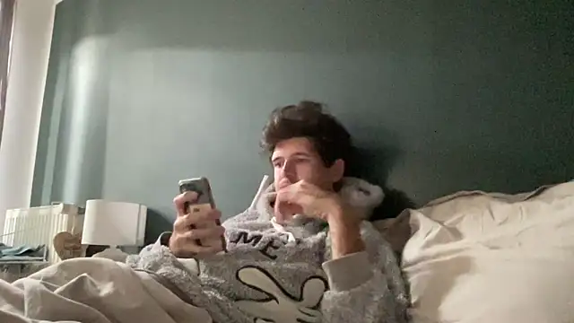 Snapshot of VersaGoo chatting on 19, 10, 2025 VersaGoo online show from 19, 10, 2025