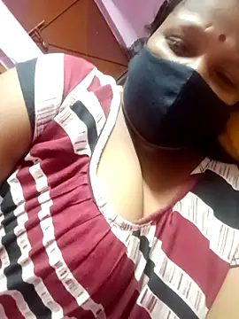 Snapshot of golugulu2024 chatting on 14, 11, 2025 golugulu2024 online show from 14, 11, 2025