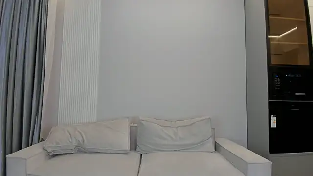 angel soo online show from 4, 12, 2025