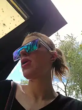 Snapshot of lonely_Cosplay_chick chatting on 21, 12, 2025 lonely Cosplay chick online show from 21, 12, 2025