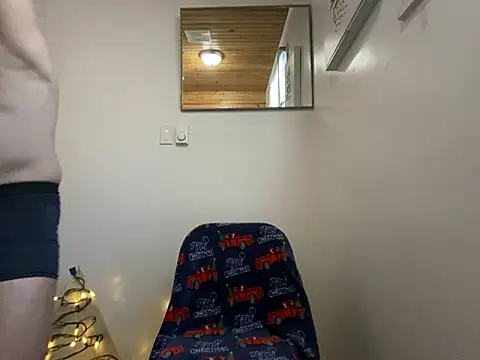 Snapshot of mcxxx87 chatting on 17, 12, 2025 mcxxx87 online show from 17, 12, 2025