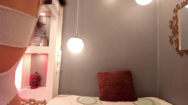 Alana Martinez  online show from 27, 3, 2026