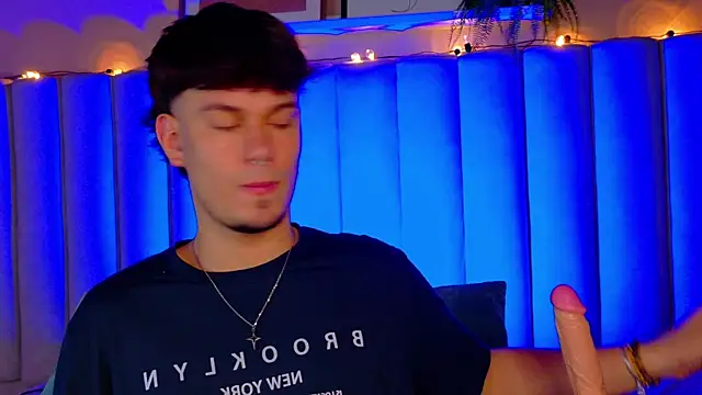 LiamThunder05  online show from 3, 11, 2025