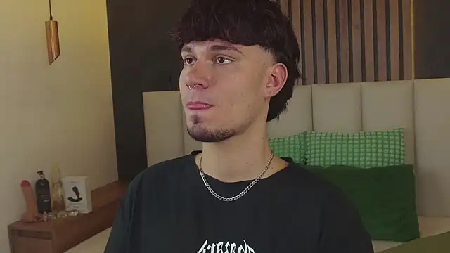 LiamThunder05  online show from 2, 12, 2025