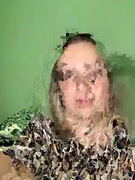 Snapshot of KristyFlowerX chatting on 8, 10, 2025 KristyFlowerX online show from 8, 10, 2025