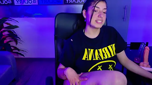 Snapshot of Violetta_Swett_ chatting on 27, 10, 2025 Violetta Swett online show from 27, 10, 2025