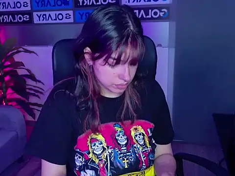 Snapshot of Violetta_Swett_ chatting on 14, 11, 2025 Violetta Swett online show from 14, 11, 2025