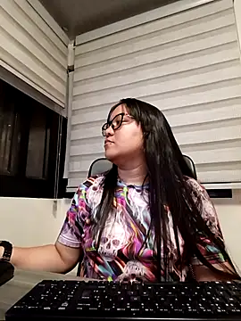 Xander Taylor  online show from 10, 10, 2025