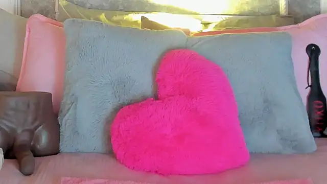  victoriaa  lois online show from 22, 10, 2025