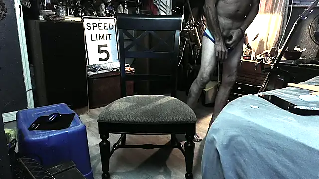 Tommy Love23 online show from 5, 4, 2026