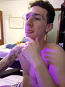 Snapshot of SweetGoodBoy22 chatting on 5, 10, 2025 SweetGoodBoy22 online show from 5, 10, 2025