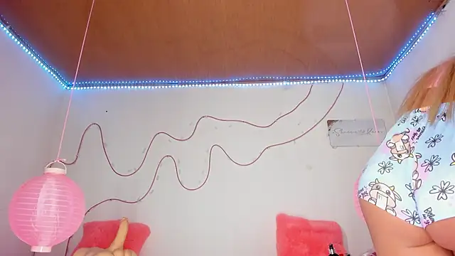 shannon kinne  online show from 5, 11, 2025