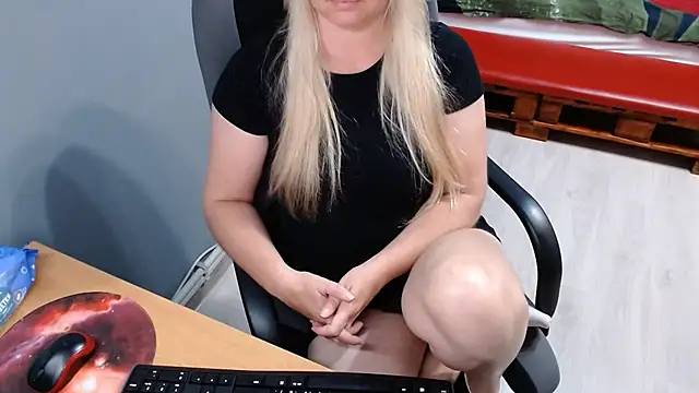 Snapshot of Ledi_Catherin chatting on 6, 7, 2026 Ledi Catherin online show from 6, 7, 2026