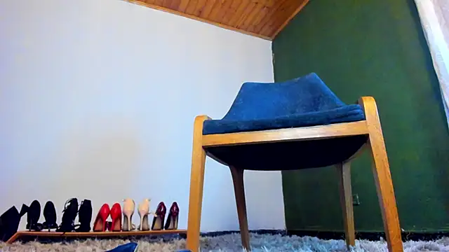 Velourmuse online show from 21, 12, 2025