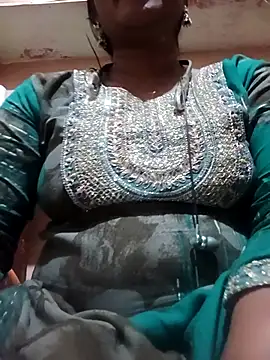 Snapshot of Priyanka_hot54 chatting on 24, 10, 2025 Priyanka hot54 online show from 24, 10, 2025