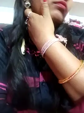 Snapshot of Priyanka_hot54 chatting on 27, 10, 2025 Priyanka hot54 online show from 27, 10, 2025