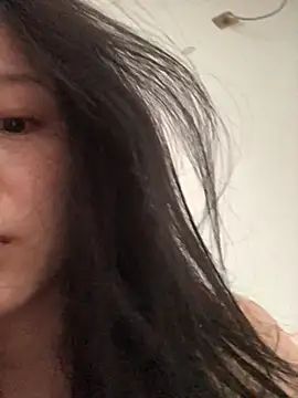 Snapshot of Mile-m chatting on 15, 2, 2026 Mile-m online show from 15, 2, 2026