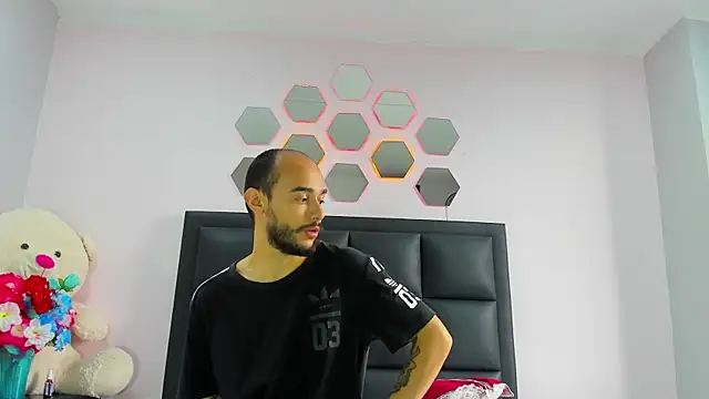 Snapshot of 2_fire chatting on 9, 1, 2026 2 fire online show from 9, 1, 2026