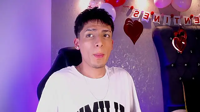 Snapshot of MateoMitchell chatting on 12, 2, 2026 MateoMitchell online show from 12, 2, 2026