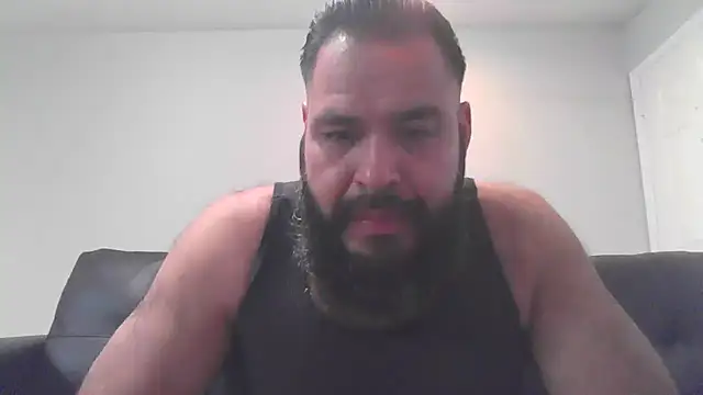 Snapshot of BigJohnBear39 chatting on 6, 10, 2025 BigJohnBear39 online show from 6, 10, 2025