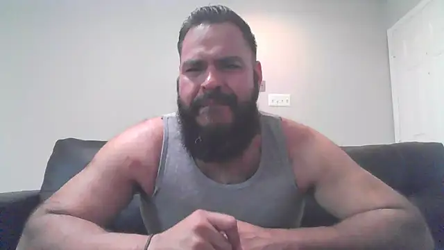 Snapshot of BigJohnBear39 chatting on 13, 10, 2025 BigJohnBear39 online show from 13, 10, 2025