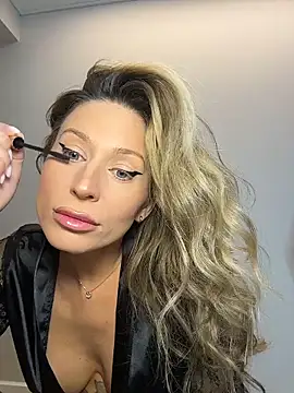 AvaMaddisson online show from 1, 3, 2026