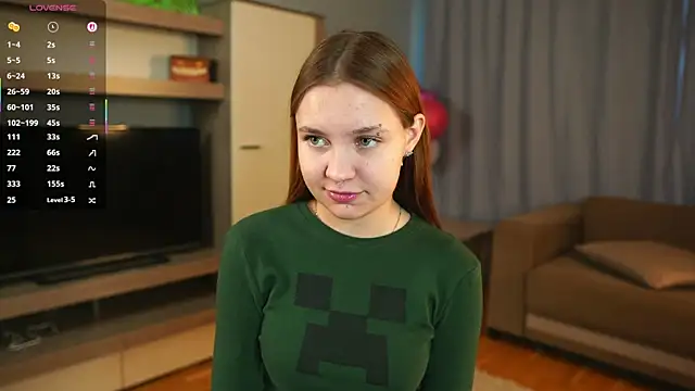 Snapshot of MarindaRuud chatting on 17, 11, 2025 MarindaRuud online show from 17, 11, 2025