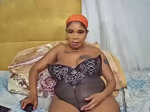 QueenLady7 online show from 4, 10, 2025