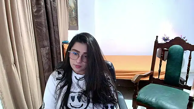 Snapshot of Charlotte_Richardson chatting on 29, 5, 2026 Charlotte Richardson online show from 29, 5, 2026