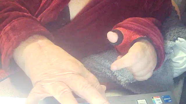 Playful MILF Demi online show from 29, 10, 2025