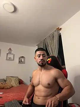 Ezzio Scolaro online show from 3, 12, 2025