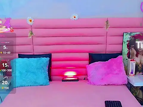 Snapshot of miss_dania75 chatting on 15, 11, 2025 miss dania75 online show from 15, 11, 2025