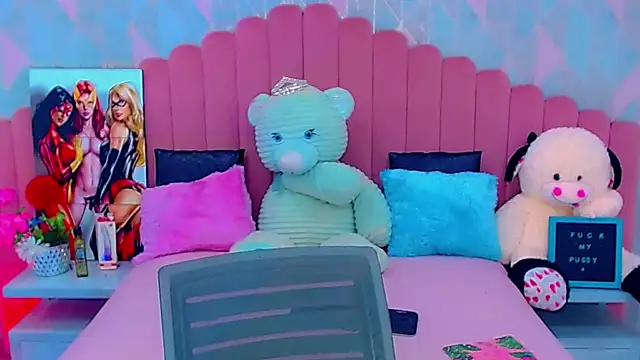 Snapshot of miss_dania75 chatting on 25, 11, 2025 miss dania75 online show from 25, 11, 2025