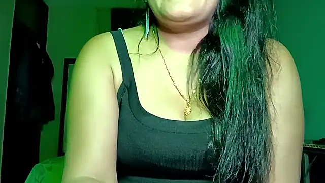 Snapshot of horny_milf_couple chatting on 15, 5, 2026 horny milf couple online show from 15, 5, 2026