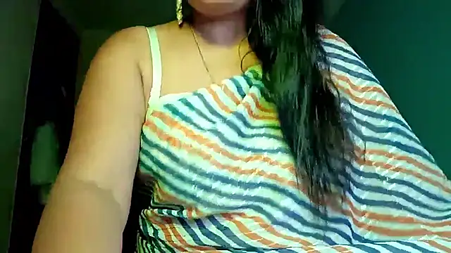 Snapshot of horny_milf_couple chatting on 30, 5, 2026 horny milf couple online show from 30, 5, 2026