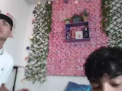 Snapshot of alex_russo__ chatting on 19, 10, 2025 alex russo online show from 19, 10, 2025