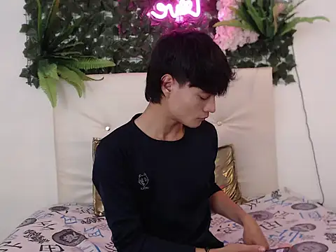 Snapshot of alex_russo__ chatting on 22, 10, 2025 alex russo online show from 22, 10, 2025