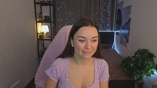 Snapshot of Madison_Golden chatting on 18, 11, 2025 Madison Golden online show from 18, 11, 2025