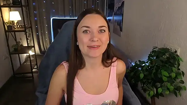 Snapshot of Madison_Golden chatting on 19, 11, 2025 Madison Golden online show from 19, 11, 2025