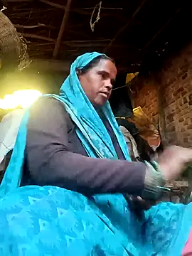 Snapshot of Janvi_tv chatting on 27, 10, 2025 Janvi tv online show from 27, 10, 2025