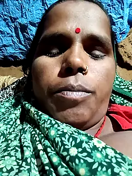 Snapshot of Janvi_tv chatting on 28, 10, 2025 Janvi tv online show from 28, 10, 2025