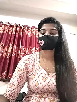 Snapshot of Queen-Any chatting on 14, 11, 2025 Queen-Any online show from 14, 11, 2025