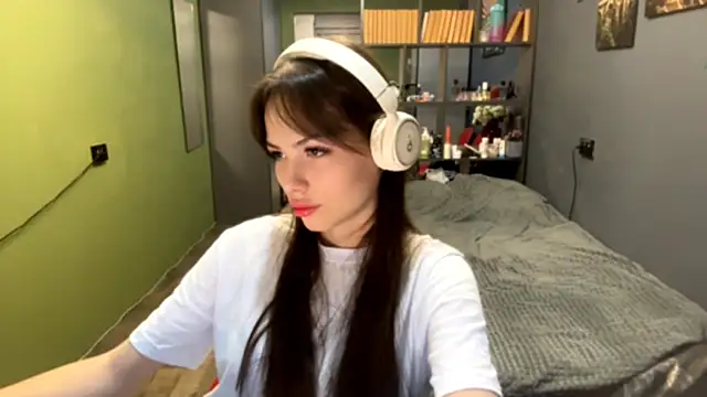 Snapshot of MysticAlisa chatting on 16, 10, 2025 MysticAlisa online show from 16, 10, 2025