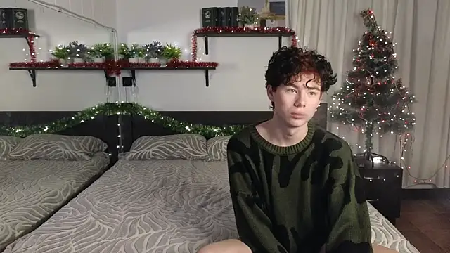 Cute Mike online show from 21, 12, 2025